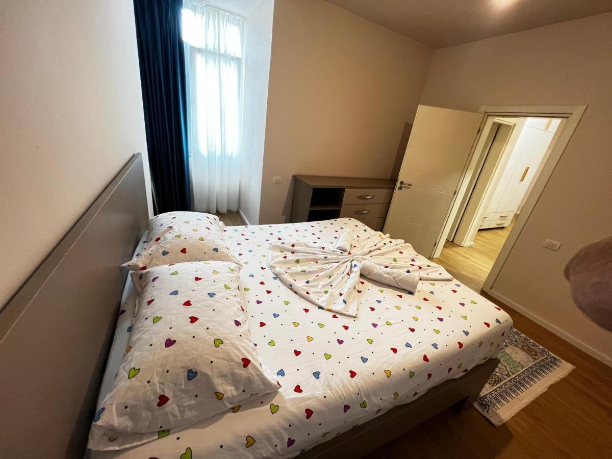 City Centre Apartments ティラナ エクステリア 写真