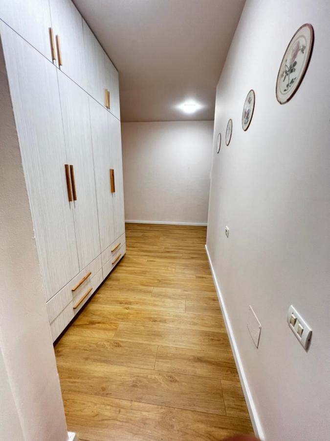 City Centre Apartments ティラナ エクステリア 写真