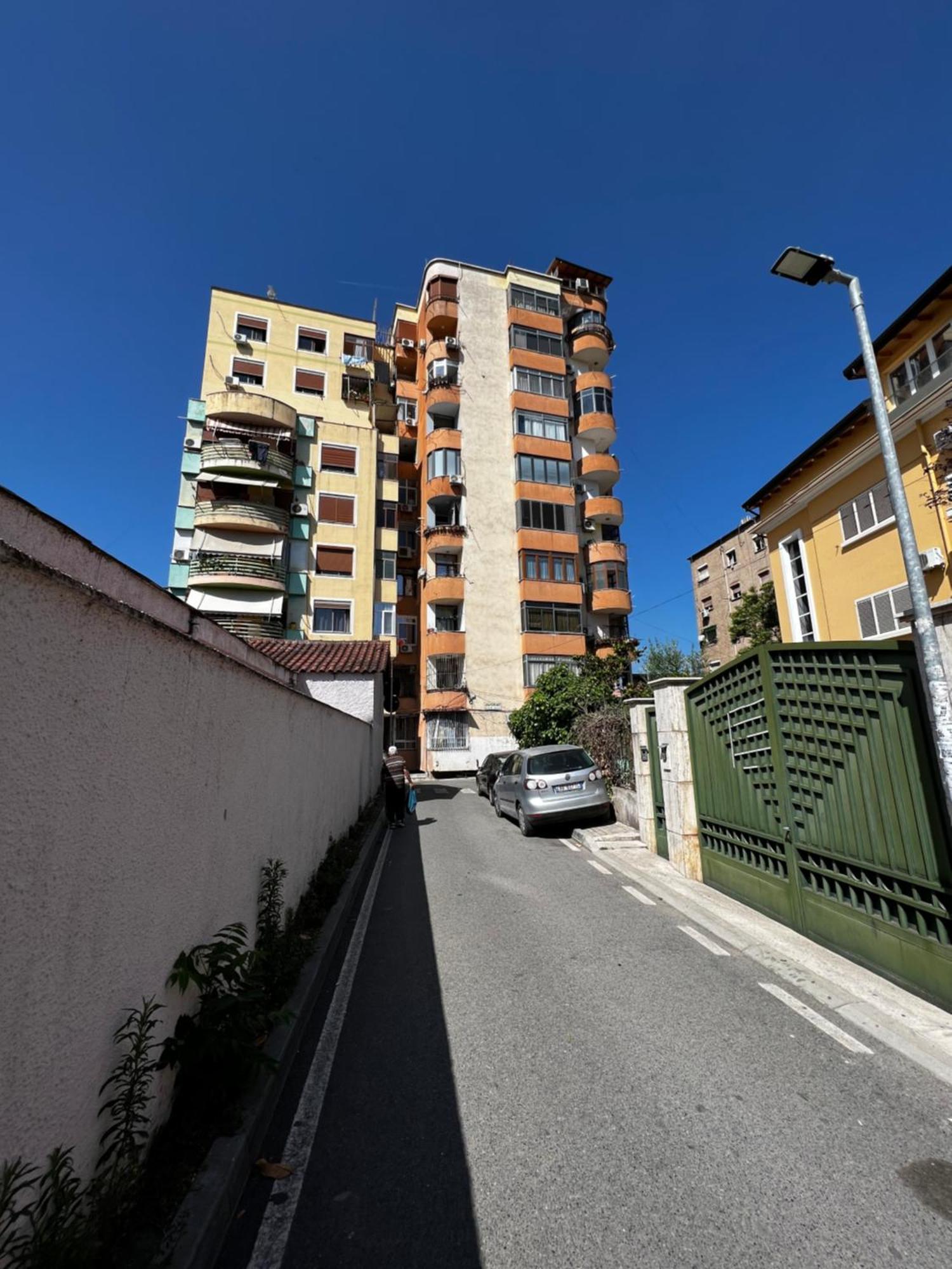 City Centre Apartments ティラナ エクステリア 写真